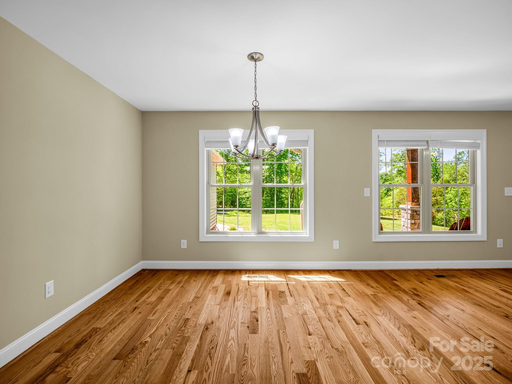 Lincolnton, North Carolina, 28092, United States, 3 Bedrooms Bedrooms, ,3 BathroomsBathrooms,Residential,For Sale,2005989