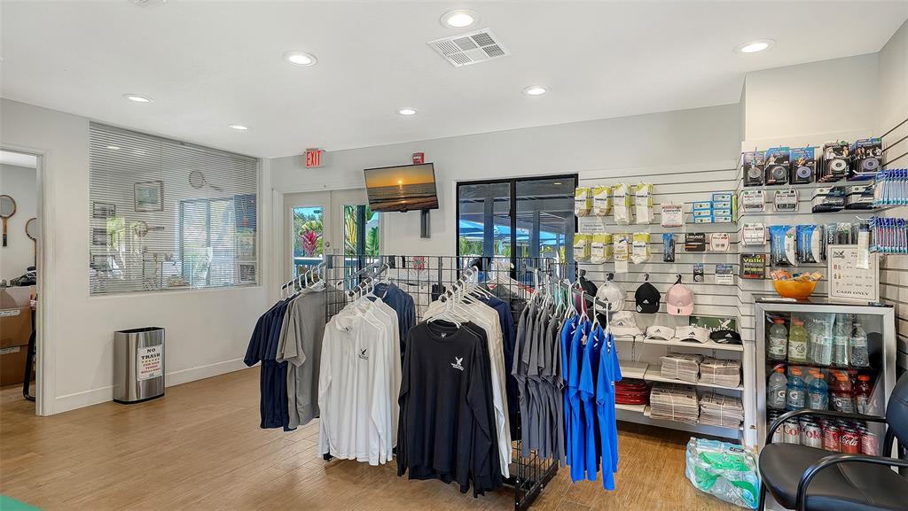 Sarasota, Florida, 34231, United States, 3 Bedrooms Bedrooms, ,2 BathroomsBathrooms,Residential,For Sale,2003506