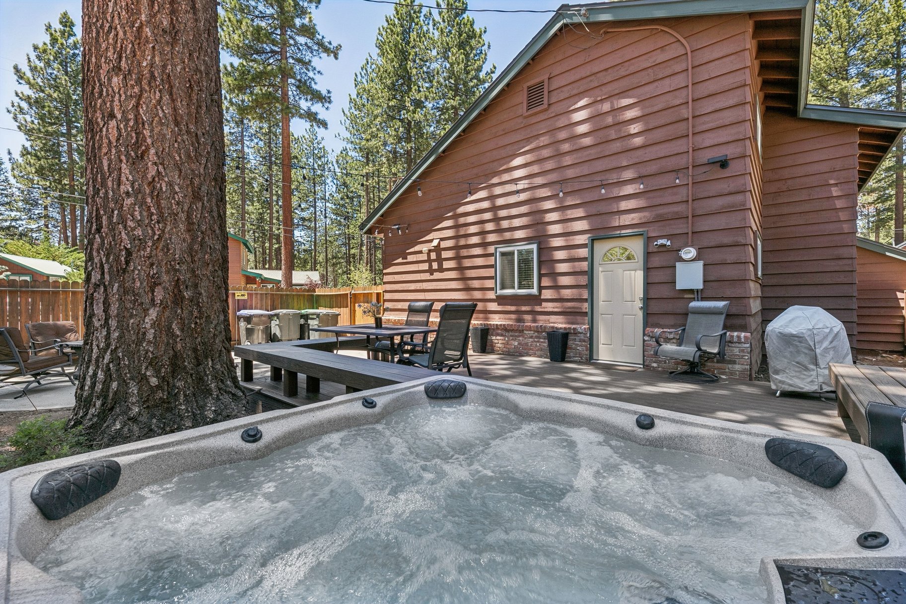  Remodeled Classic Tahoe Cabin - 物件實景