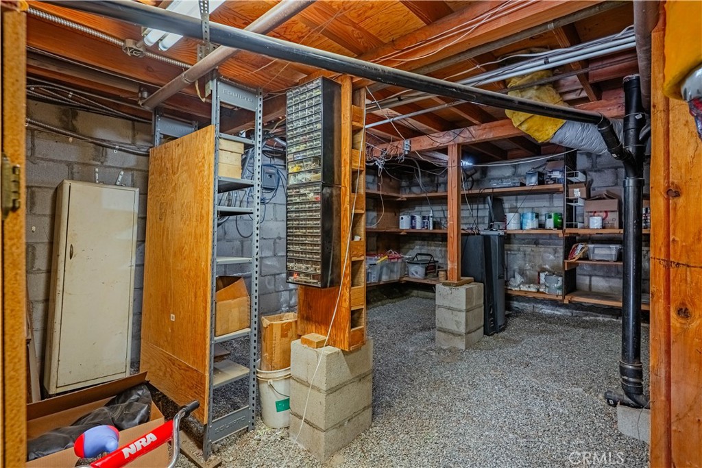 CANYON LAKE, California, 92587, United States, 3 Bedrooms Bedrooms, ,3 BathroomsBathrooms,Residential,For Sale,1827222