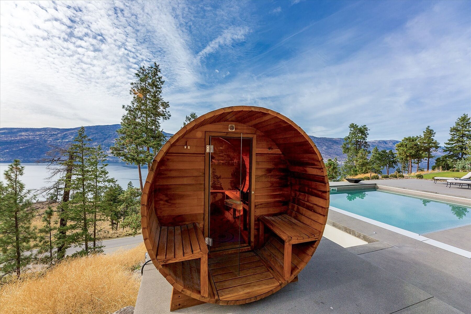  Gated Lake View Estate - 物件實景