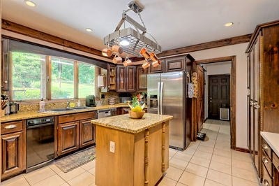 192 Brookwood Drive, Blairsville, Georgia, 30512, United States, 5 Bedrooms Bedrooms, ,6 BathroomsBathrooms,Residential,For Sale,192 Brookwood Drive,1668132
