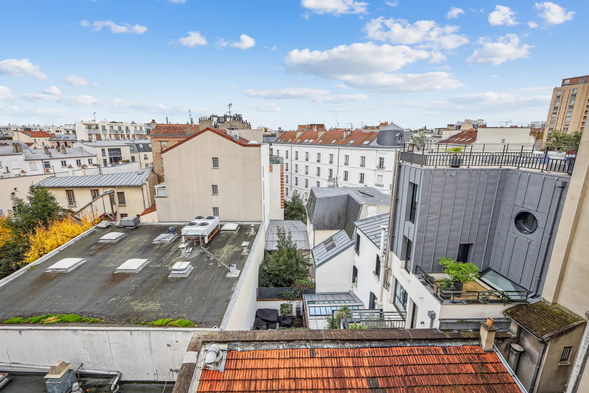 Boulogne-Billancourt, Île-de-France, 92100, FR, 2 Bedrooms Bedrooms, ,2 BathroomsBathrooms,Residential,For Sale,1668545