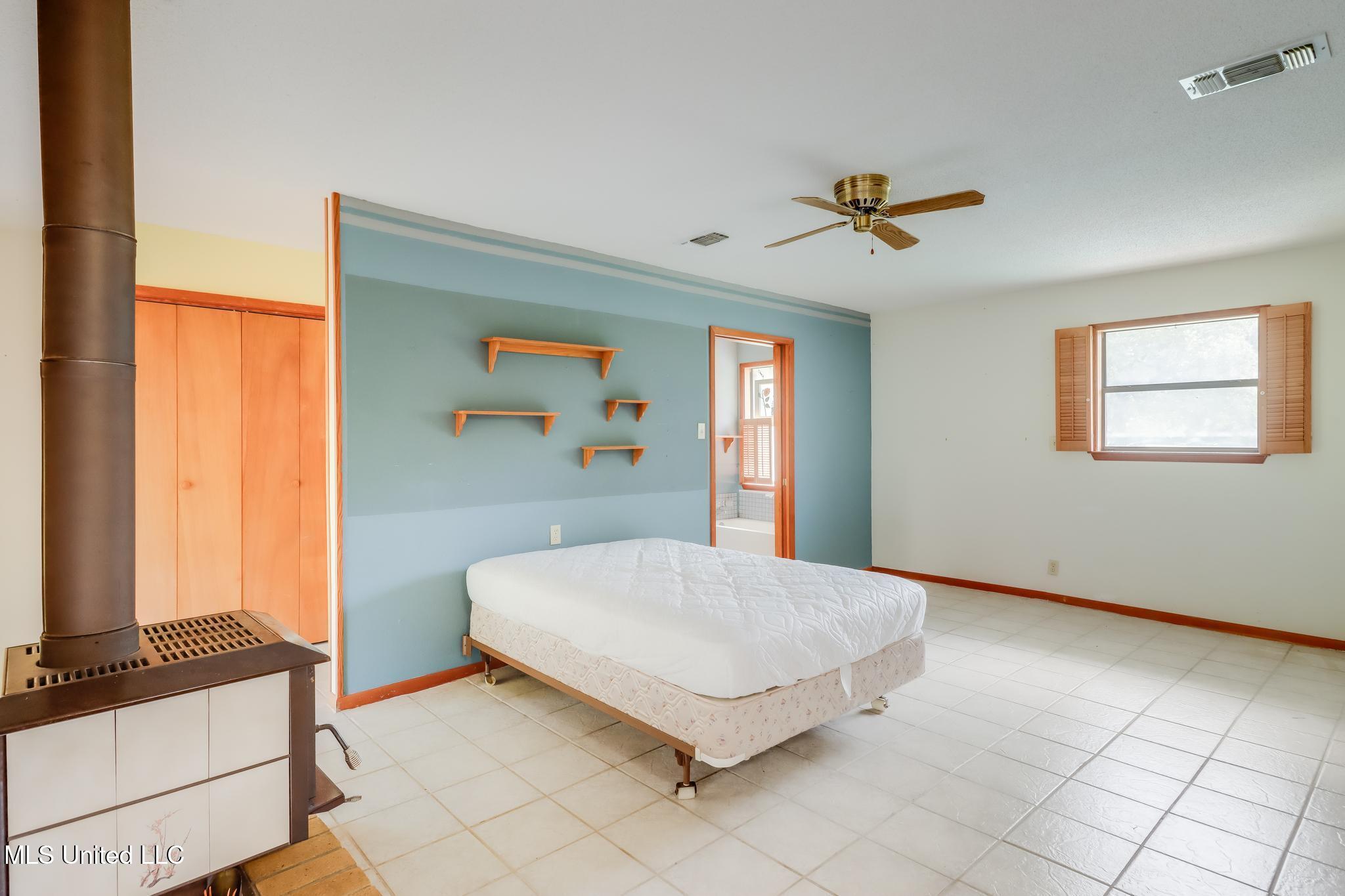Pass Christian, Mississippi, 39571, United States, 3 Bedrooms Bedrooms, ,2 BathroomsBathrooms,Residential,For Sale,1874692