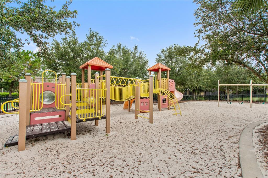 Davenport, Florida, 33837, United States, 5 Bedrooms Bedrooms, ,5 BathroomsBathrooms,Residential,For Sale,1999556