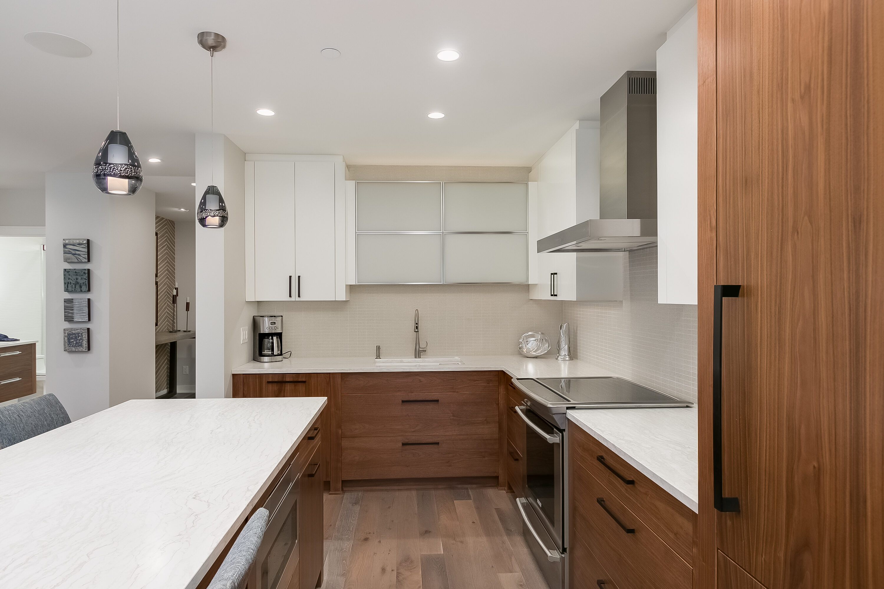  Luxurious Reimagined Downtown Condo - 物件實景