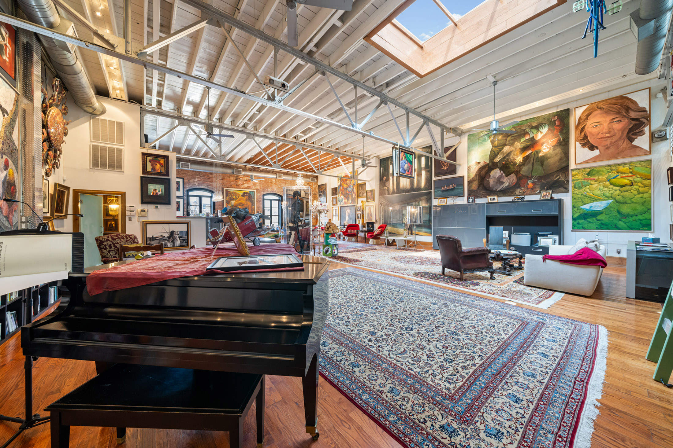  Extraordinary 1925 Landmark Live-Work Building in the Heart of Castleberry Hill - 物件實景