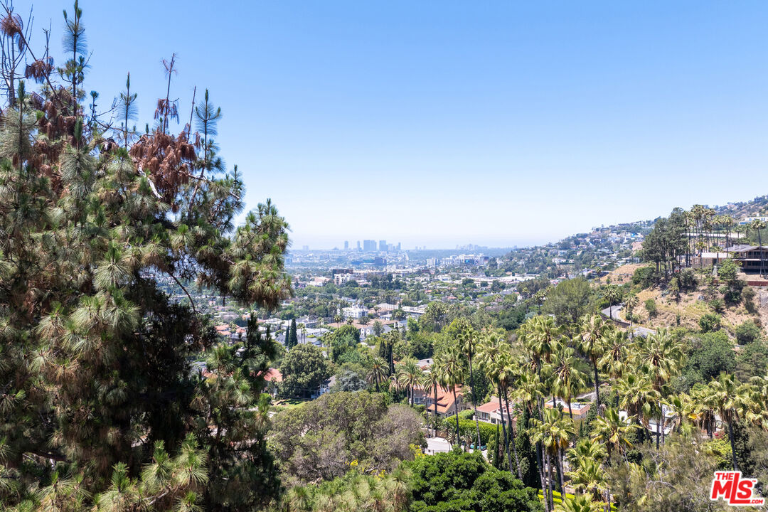 Los Angeles, California, 90046, United States, ,Land,For Sale,1891121