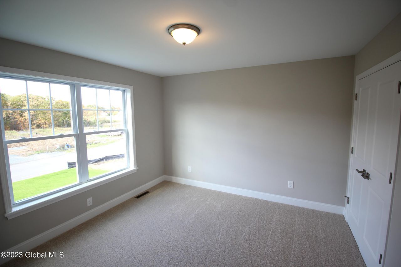 Clifton Park, New York, 12065, United States, 4 Bedrooms Bedrooms, ,3 BathroomsBathrooms,Residential,For Sale,1933145