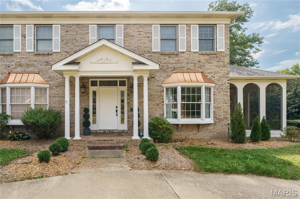 Glen Carbon, Illinois, 62034, United States, 5 Bedrooms Bedrooms, ,4 BathroomsBathrooms,Residential,For Sale,1977133