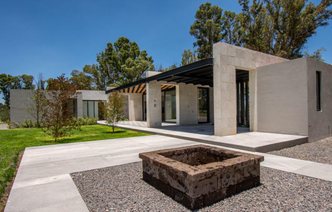 Vi?edos San Francisco, San Miguel de Allende, Guanajuato, 37700, Mexico, 3 Bedrooms Bedrooms, ,4 BathroomsBathrooms,Residential,For Sale,Vi?edos San Francisco,1592782