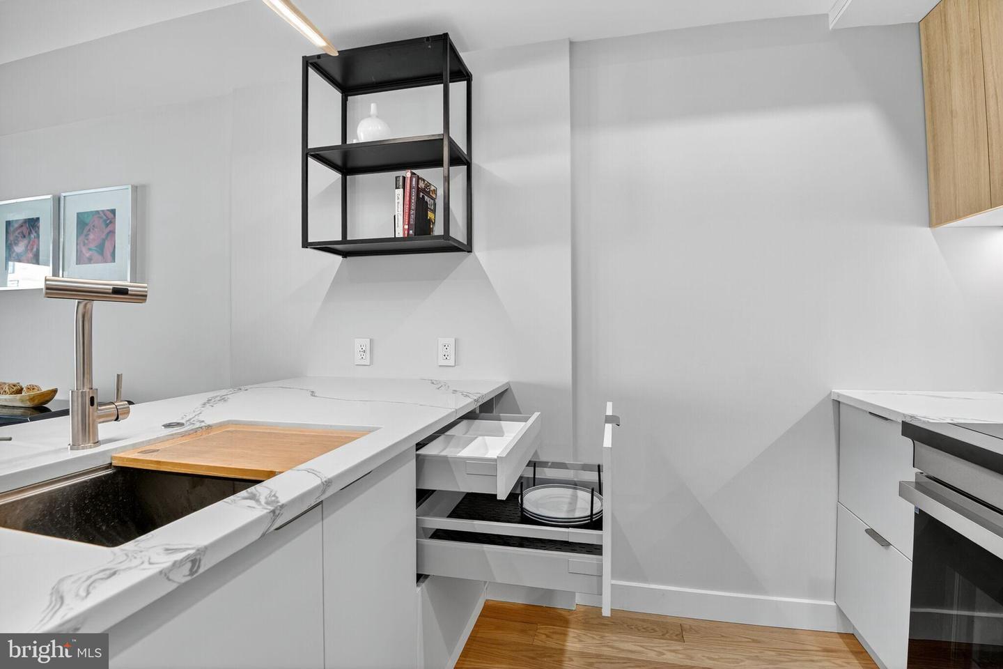 Washington, District of Columbia, 20010, United States, 3 Bedrooms Bedrooms, ,3 BathroomsBathrooms,Residential,For Sale,1938669