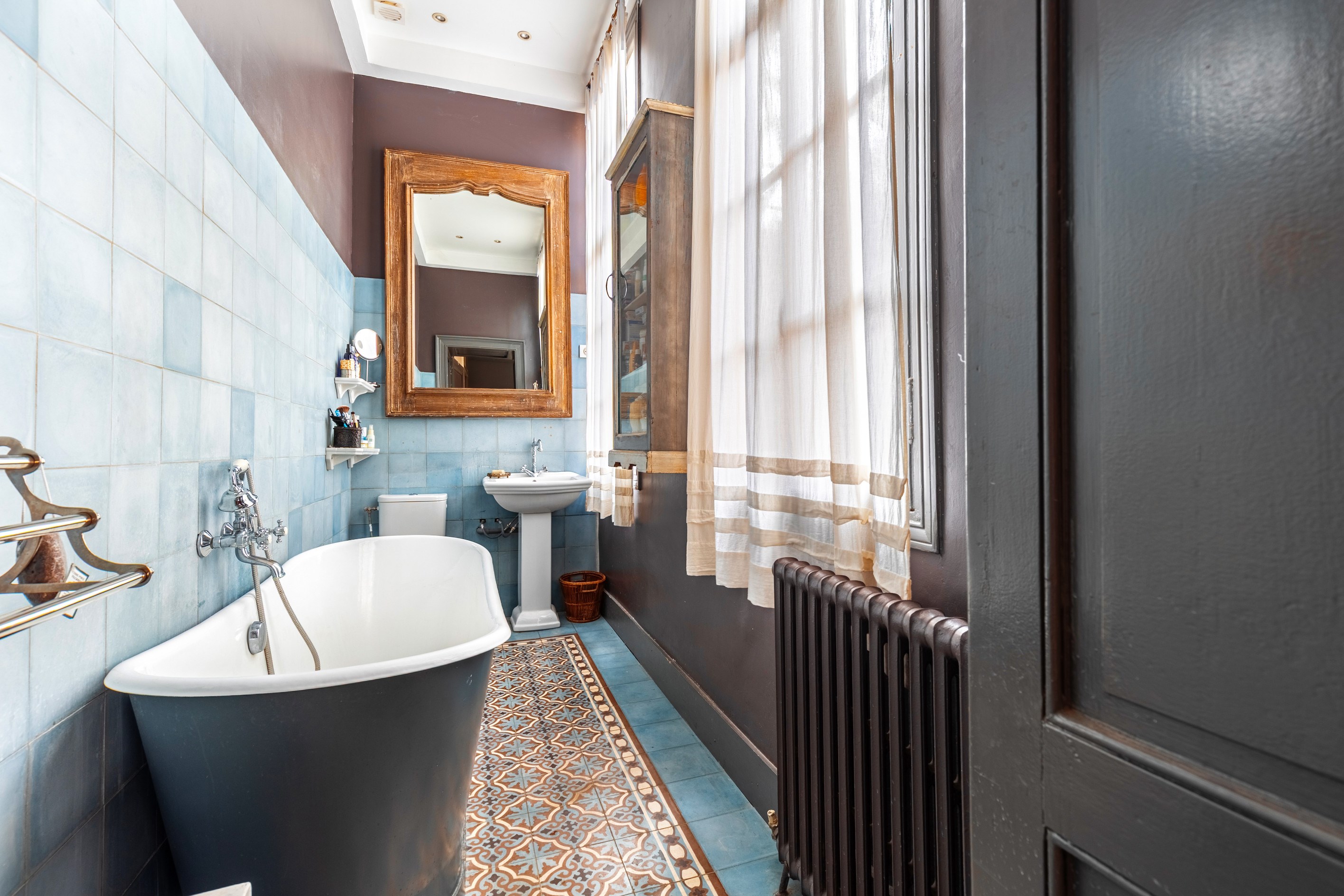  CHARTRONS – EXCEPTIONAL APARTMENT WITH VIEWS OF THE GARONNE AND PRIVATE TERRACE - 物件實景
