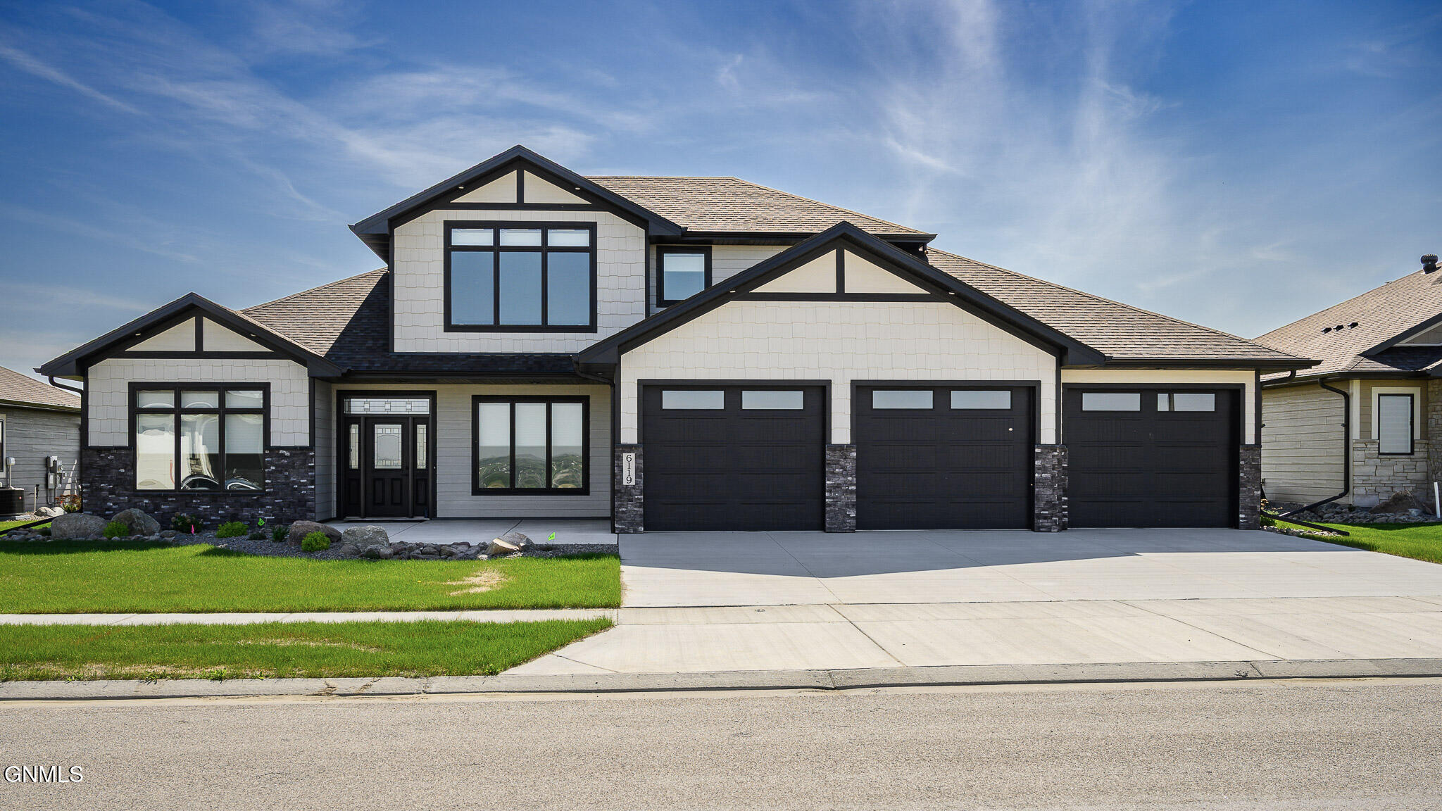 Bismarck, North Dakota, 58503, United States, 3 Bedrooms Bedrooms, ,4 BathroomsBathrooms,Residential,For Sale,2027923
