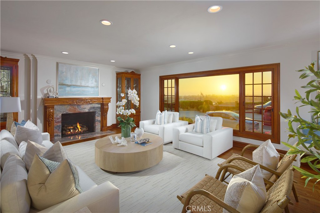 Corona del Mar, California, 92625, United States, 4 Bedrooms Bedrooms, ,4 BathroomsBathrooms,Residential,For Sale,1709023