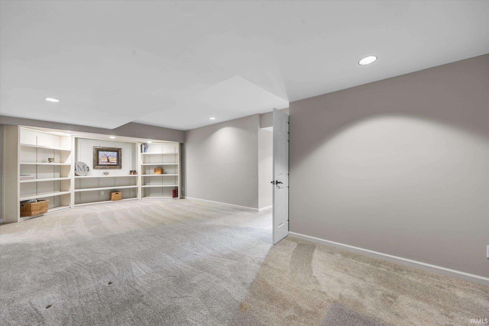 Bloomington, Indiana, 47401, United States, 5 Bedrooms Bedrooms, ,4 BathroomsBathrooms,Residential,For Sale,1924485
