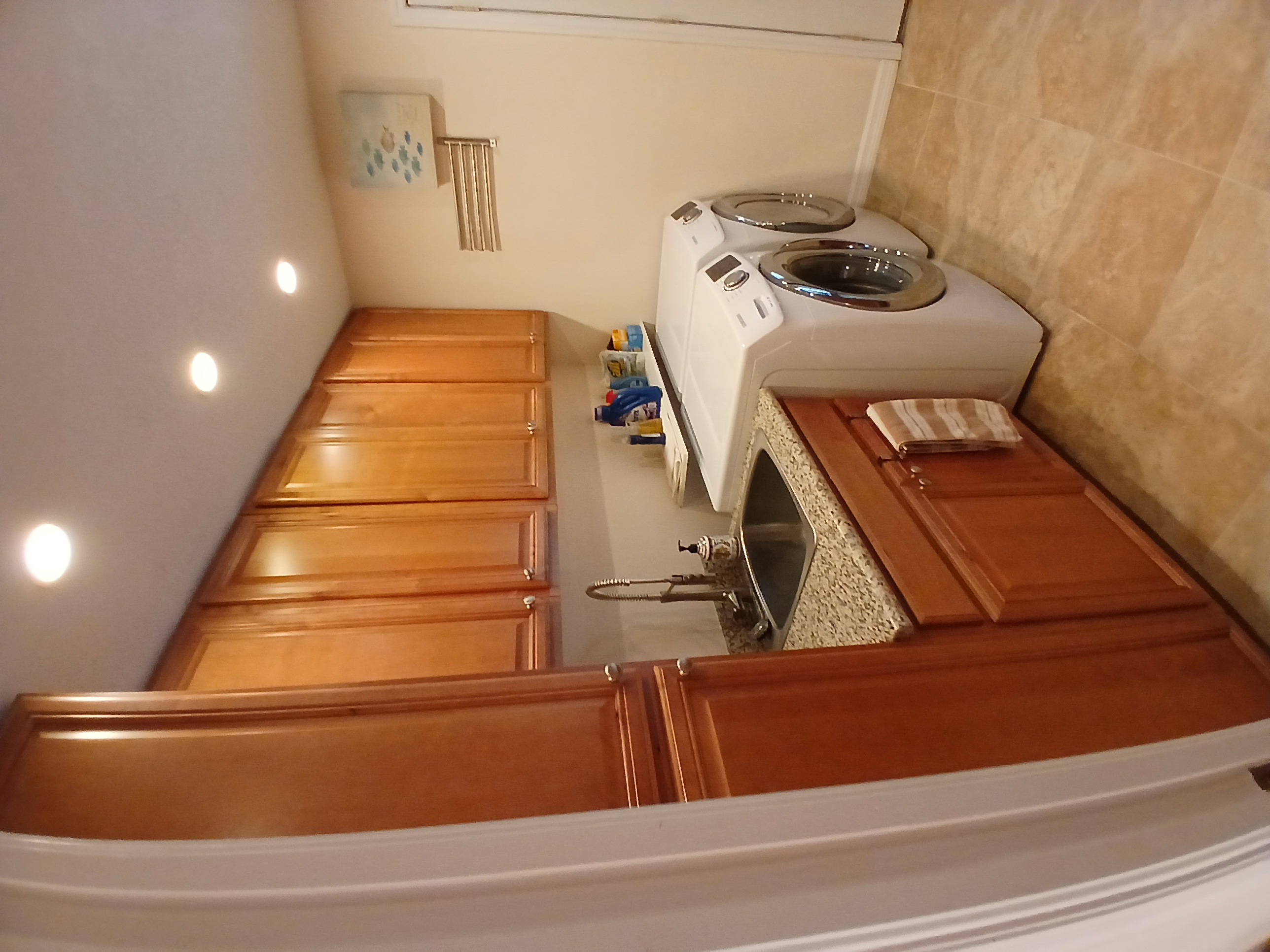 Dover, Florida, 33527, United States, 4 Bedrooms Bedrooms, ,5 BathroomsBathrooms,Residential,For Sale,1982363