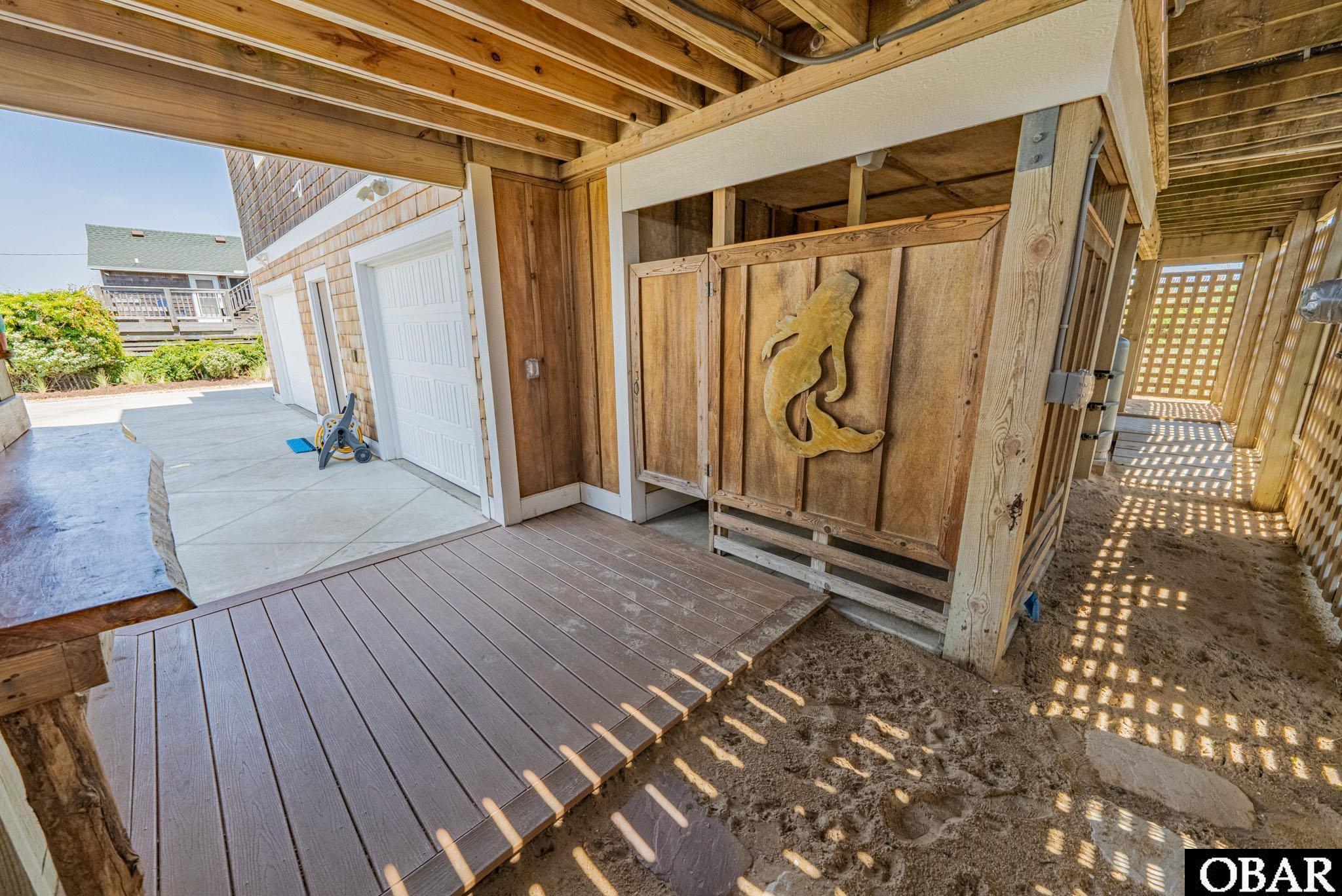 Kitty Hawk, North Carolina, 27949, United States, 4 Bedrooms Bedrooms, ,4 BathroomsBathrooms,Residential,For Sale,1905904