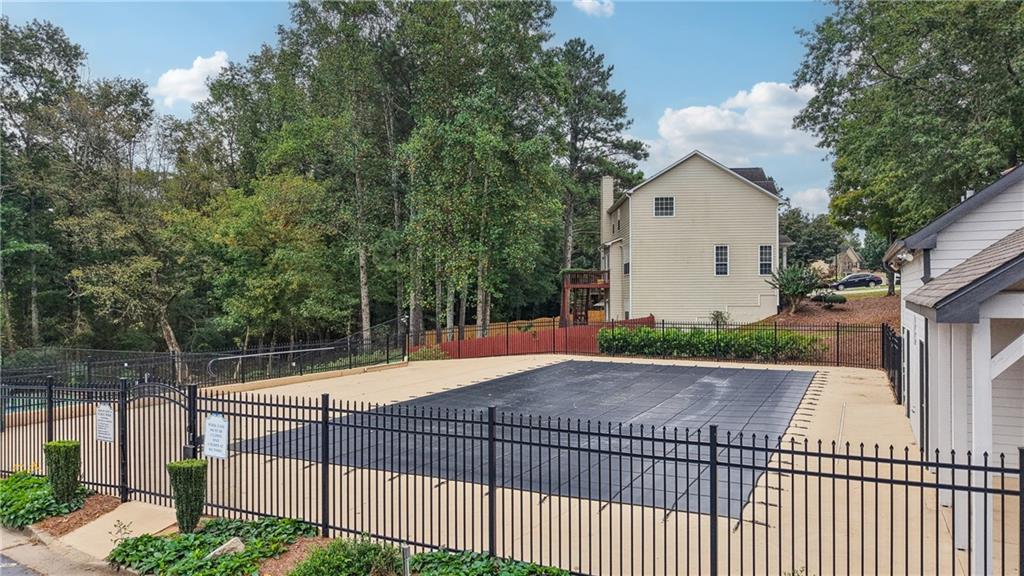 Alpharetta, Georgia, 30004, United States, 4 Bedrooms Bedrooms, ,3 BathroomsBathrooms,Residential,For Sale,1978370