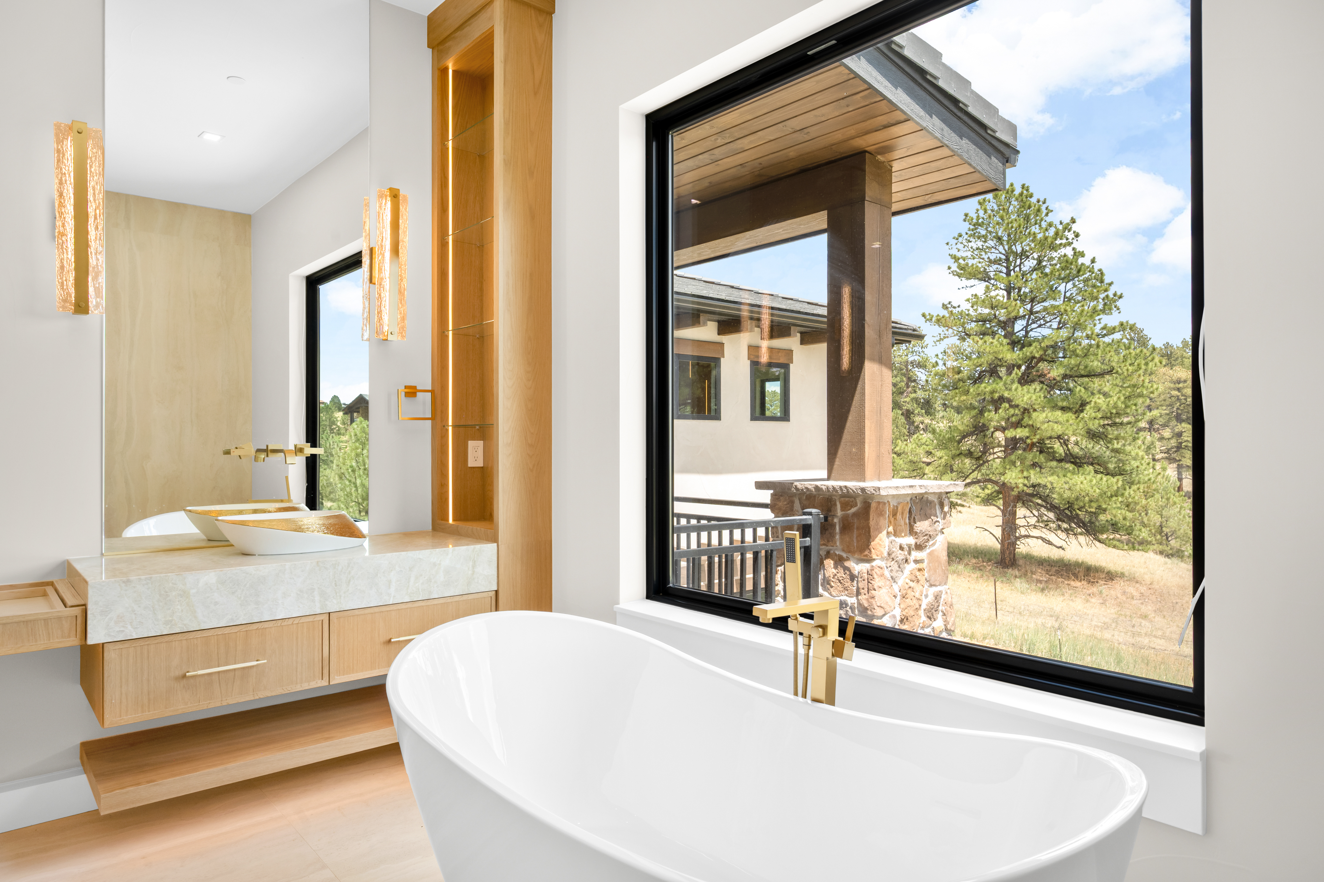  JUST FINISHED THIS YEAR Beautiful mountain estate- 10,521 finished square feet - 物件實景