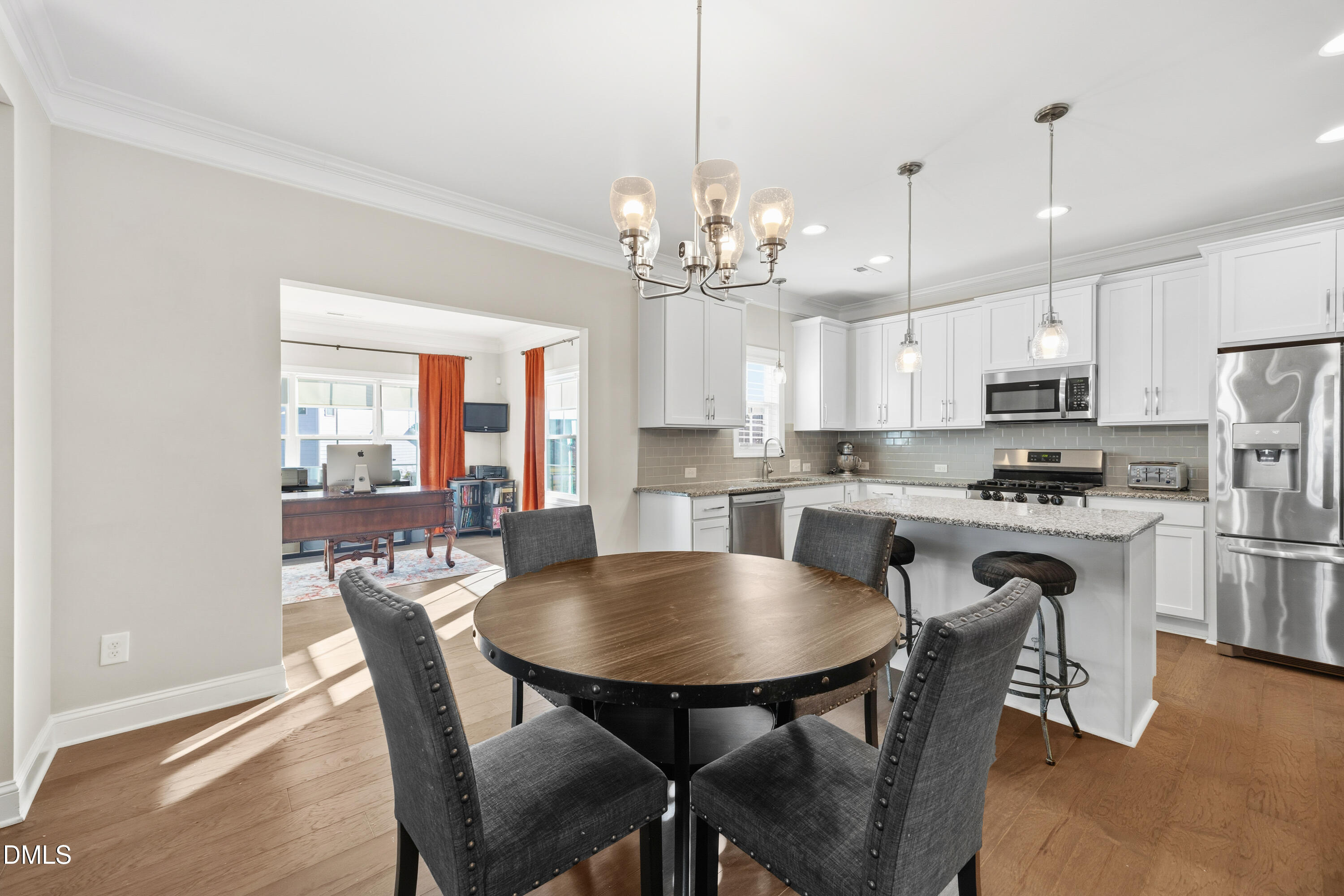 Fuquay Varina, North Carolina, 27526, United States, 5 Bedrooms Bedrooms, ,4 BathroomsBathrooms,Residential,For Sale,1990818