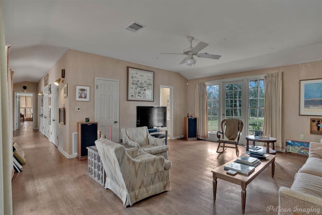 Shreveport, Louisiana, 71106, United States, 5 Bedrooms Bedrooms, ,4 BathroomsBathrooms,Residential,For Sale,1829039