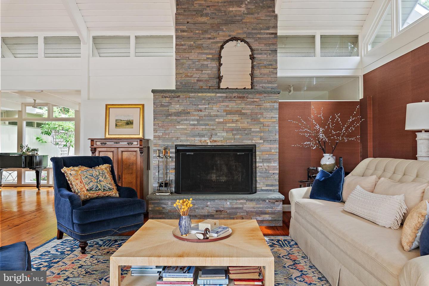 Annapolis, Maryland, 21403, United States, 5 Bedrooms Bedrooms, ,4 BathroomsBathrooms,Residential,For Sale,1895368