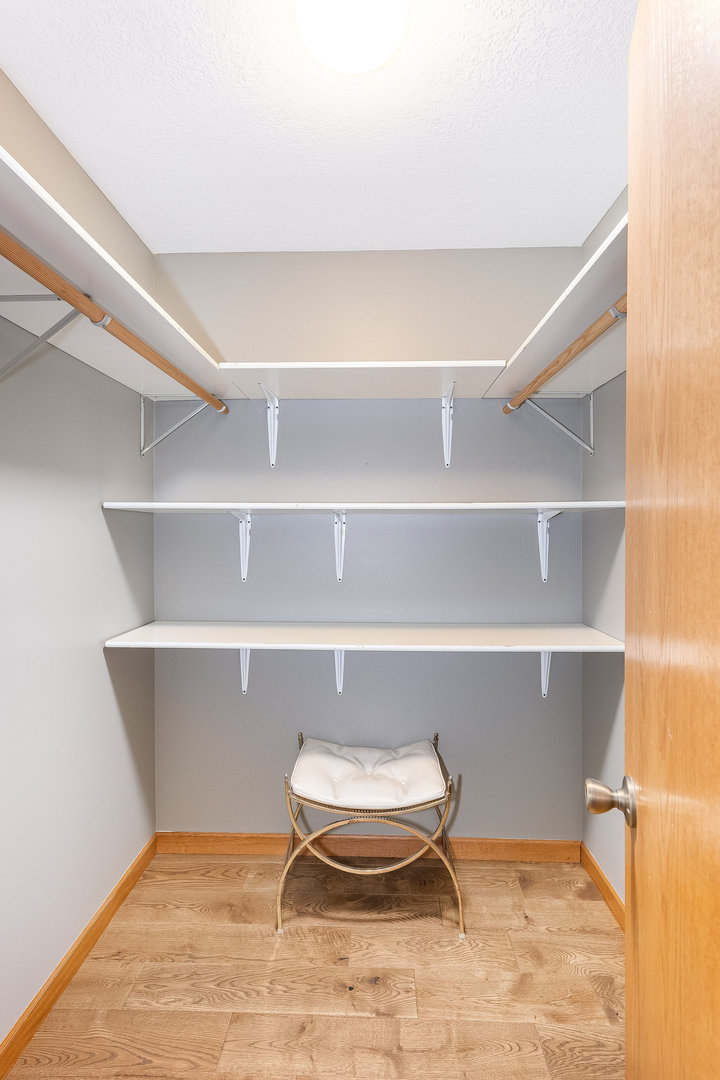 Custer Park, Illinois, 60481, United States, 4 Bedrooms Bedrooms, ,3 BathroomsBathrooms,Residential,For Sale,1977920