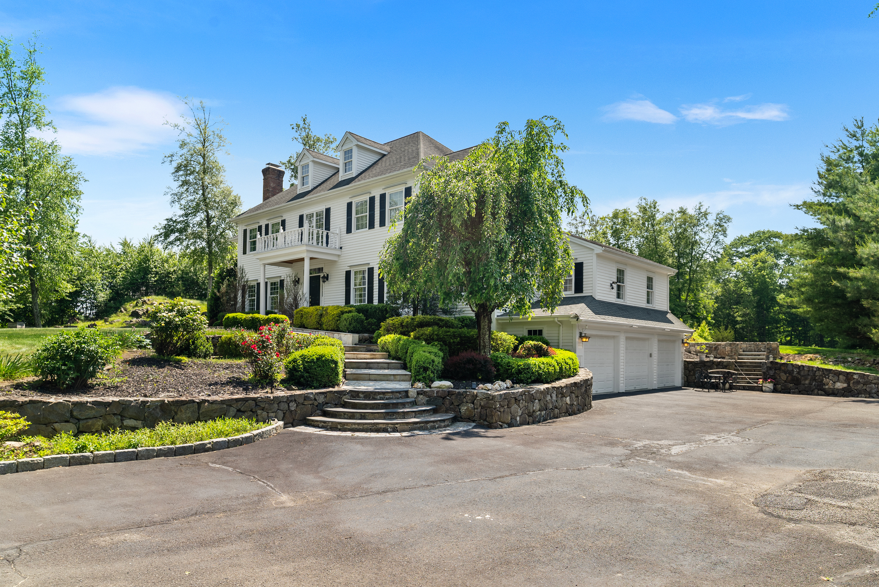 Newtown, Connecticut, 06470, United States, 4 Bedrooms Bedrooms, ,4 BathroomsBathrooms,Residential,For Sale,1847487