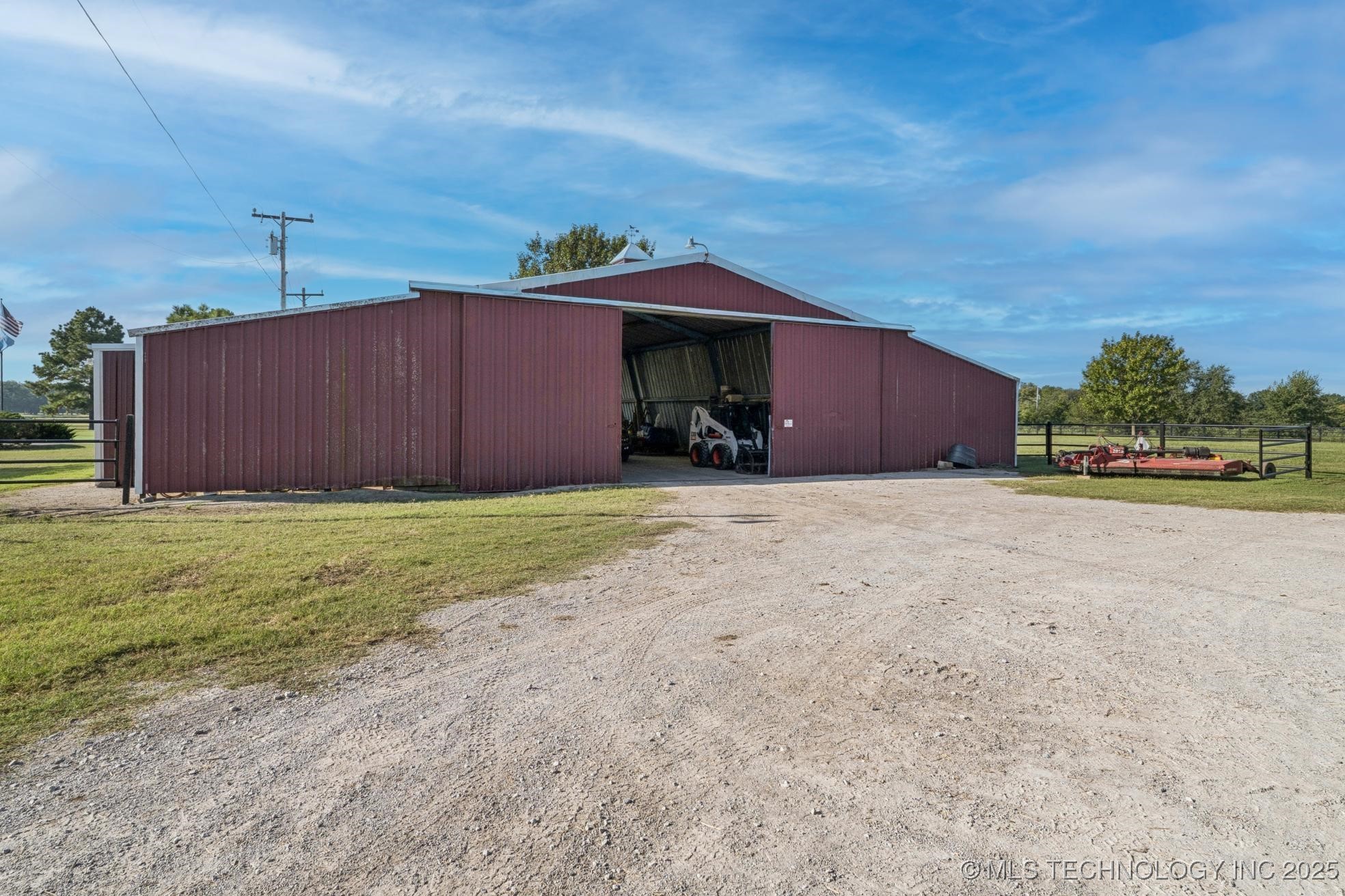 Mounds, Oklahoma, 74047, United States, 4 Bedrooms Bedrooms, ,6 BathroomsBathrooms,Residential,For Sale,1960960