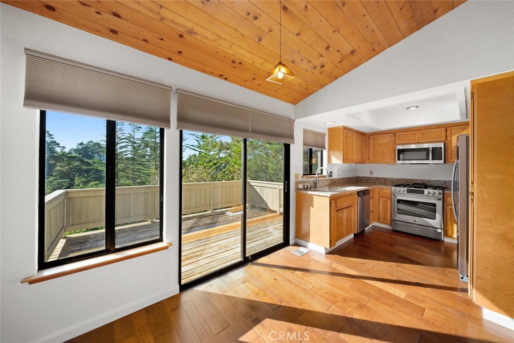 Cambria, California, 93428, United States, 3 Bedrooms Bedrooms, ,3 BathroomsBathrooms,Residential,For Sale,2002995