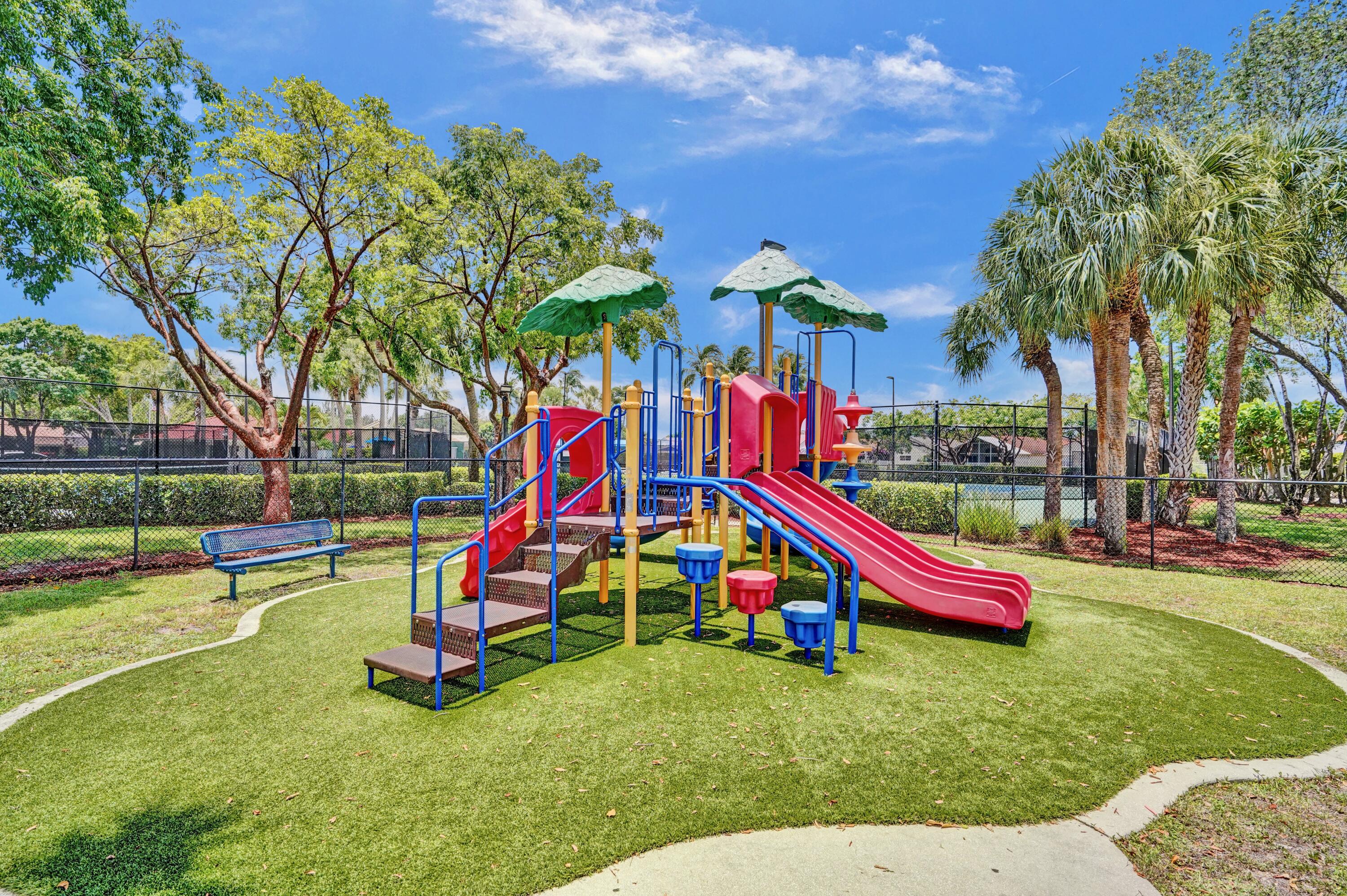 Lake Worth, Florida, 33463, United States, 3 Bedrooms Bedrooms, ,3 BathroomsBathrooms,Residential,For Sale,1905874