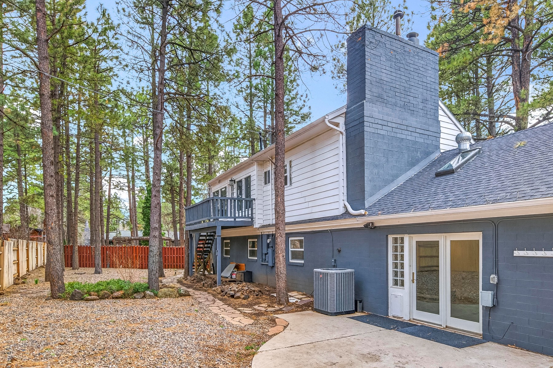  530 N Charles Road ¦Flagstaff, AZ - 物件實景