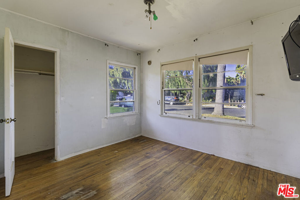 2843 Stoner Avenue, Los Angeles, California, 90064, United States, 3 Bedrooms Bedrooms, ,1 BathroomBathrooms,Residential,For Sale,2843 Stoner Avenue,1632874