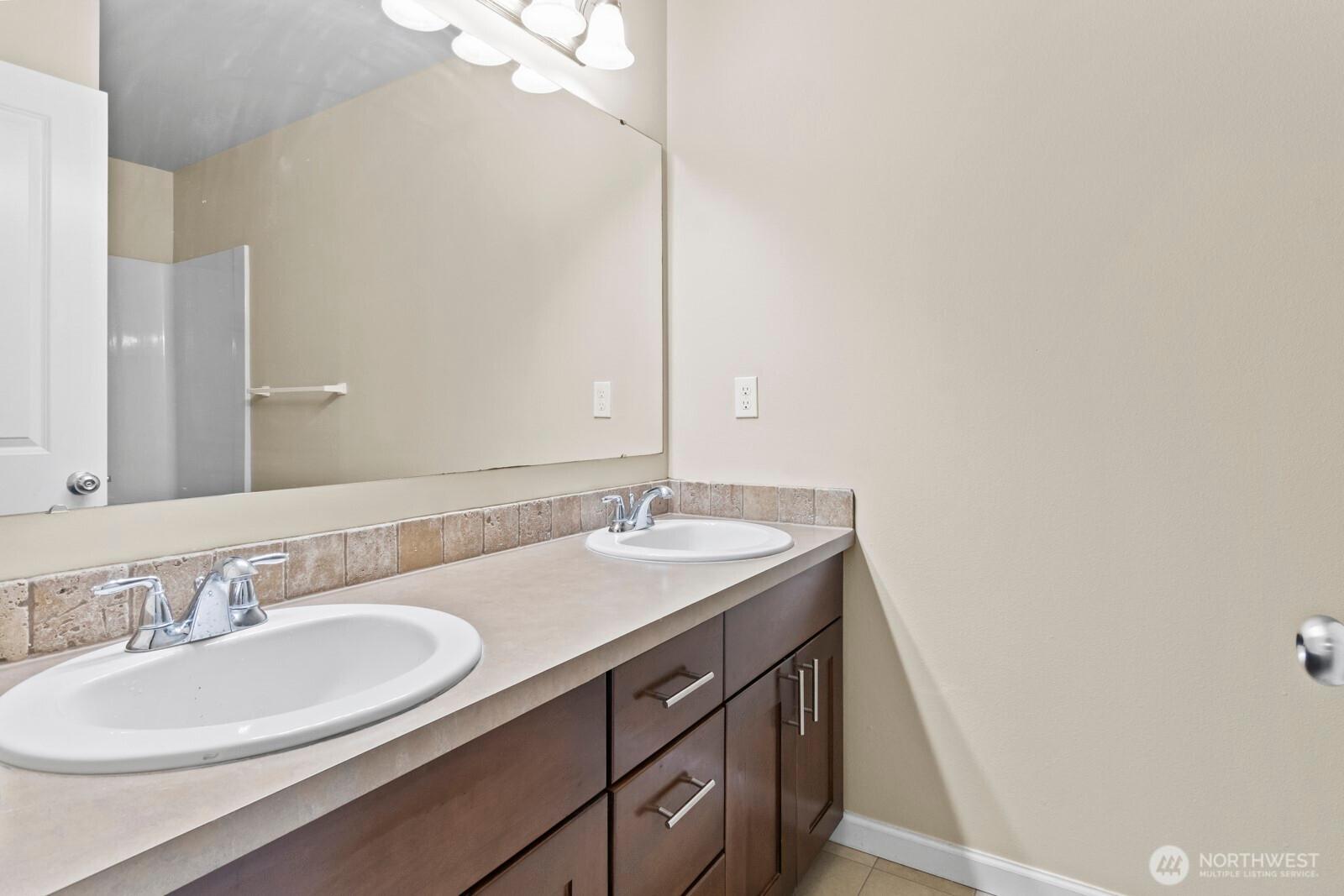 YELM, Washington, 98597, United States, 4 Bedrooms Bedrooms, ,3 BathroomsBathrooms,Residential,For Sale,1722158