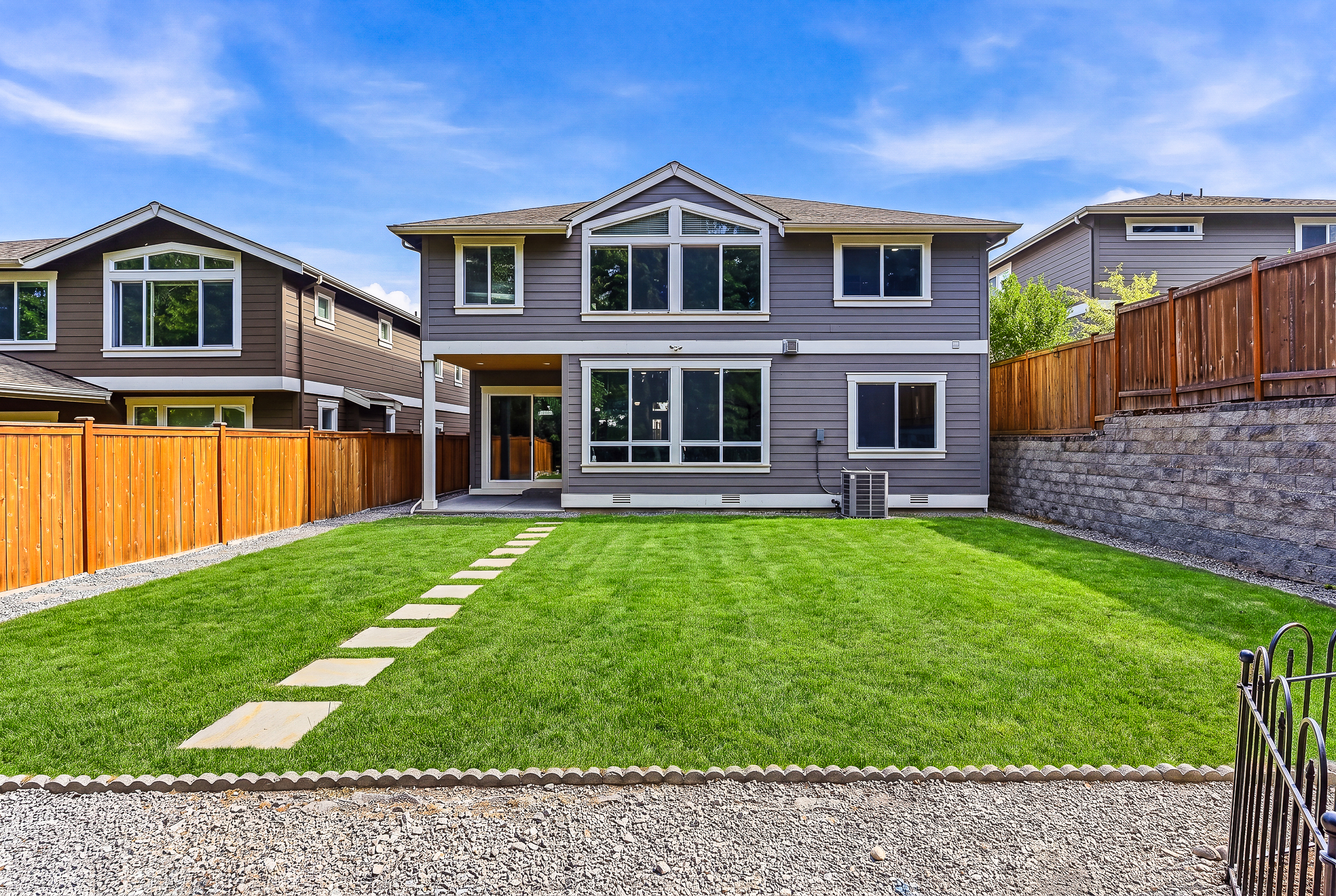  13628 Northeast 133rd Place, Kirkland, WA 98034 - 物件實景