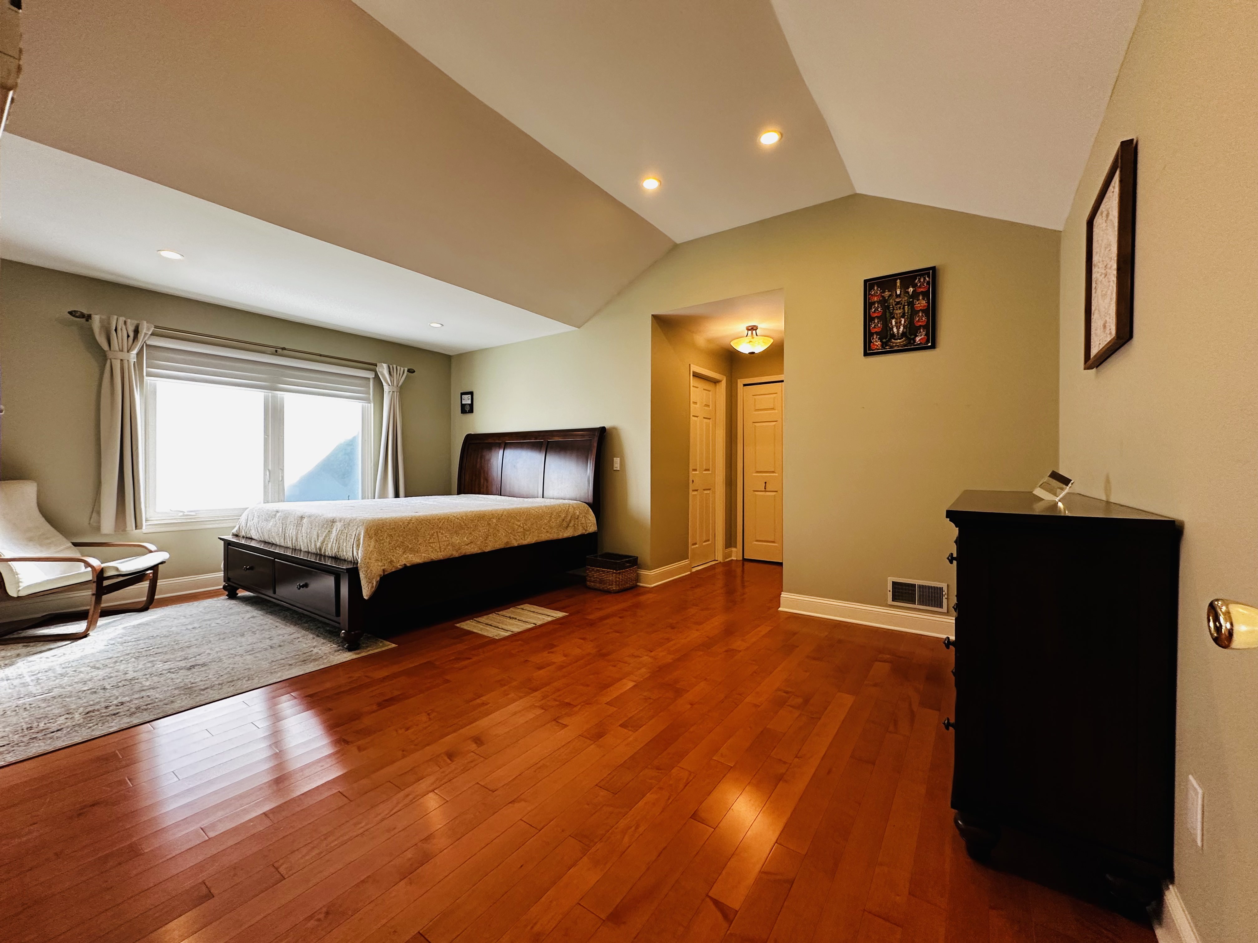 Montville, New Jersey, 07045, United States, 3 Bedrooms Bedrooms, ,4 BathroomsBathrooms,Residential,For Sale,1987436