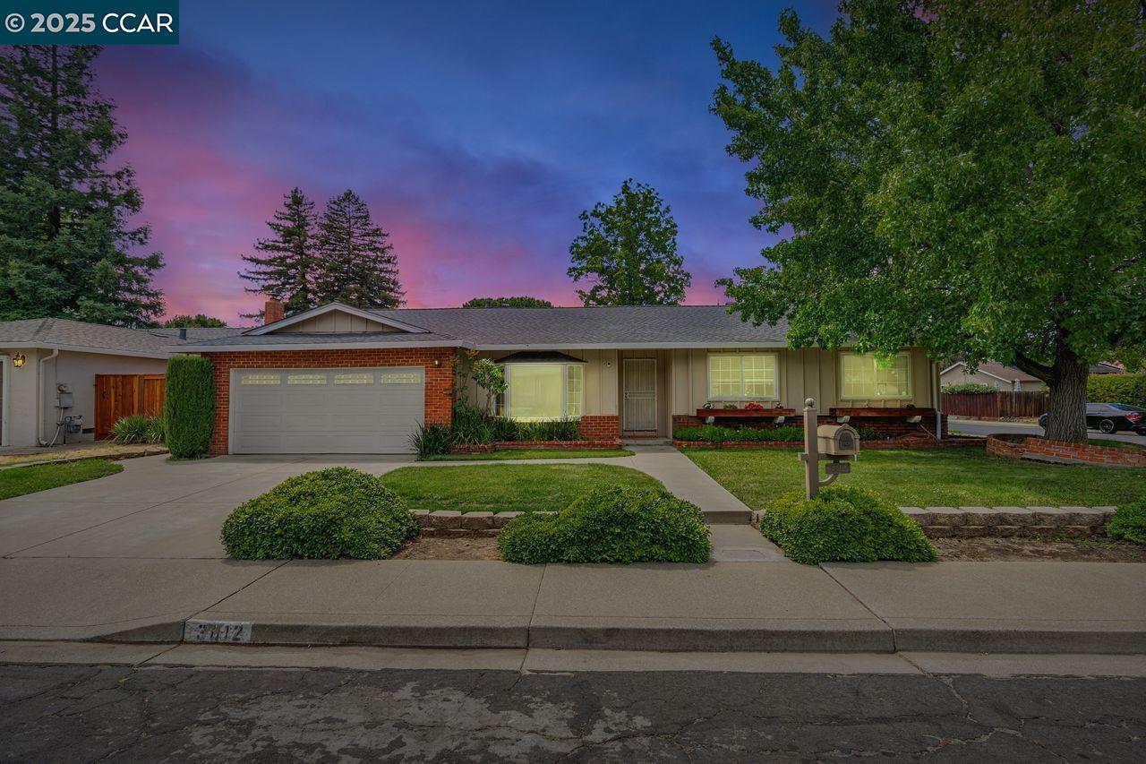 Concord, California, 94521, United States, 3 Bedrooms Bedrooms, ,2 BathroomsBathrooms,Residential,For Sale,1902059
