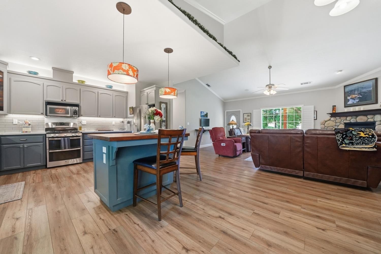 Valley Springs, California, 95252, United States, 3 Bedrooms Bedrooms, ,2 BathroomsBathrooms,Residential,For Sale,1981234