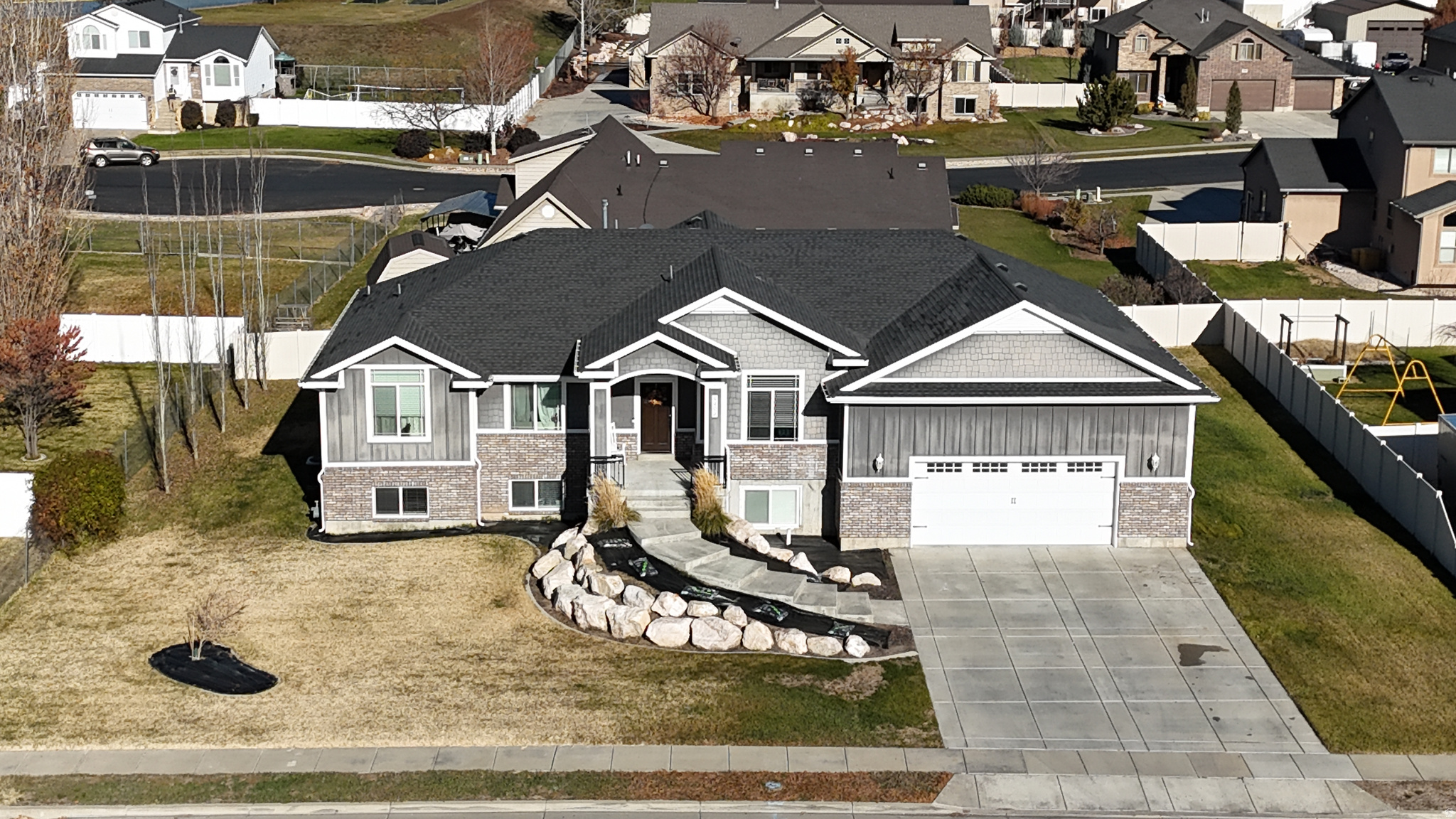 Plain City, Utah, 84404, United States, 7 Bedrooms Bedrooms, ,3 BathroomsBathrooms,Residential,For Sale,2000664