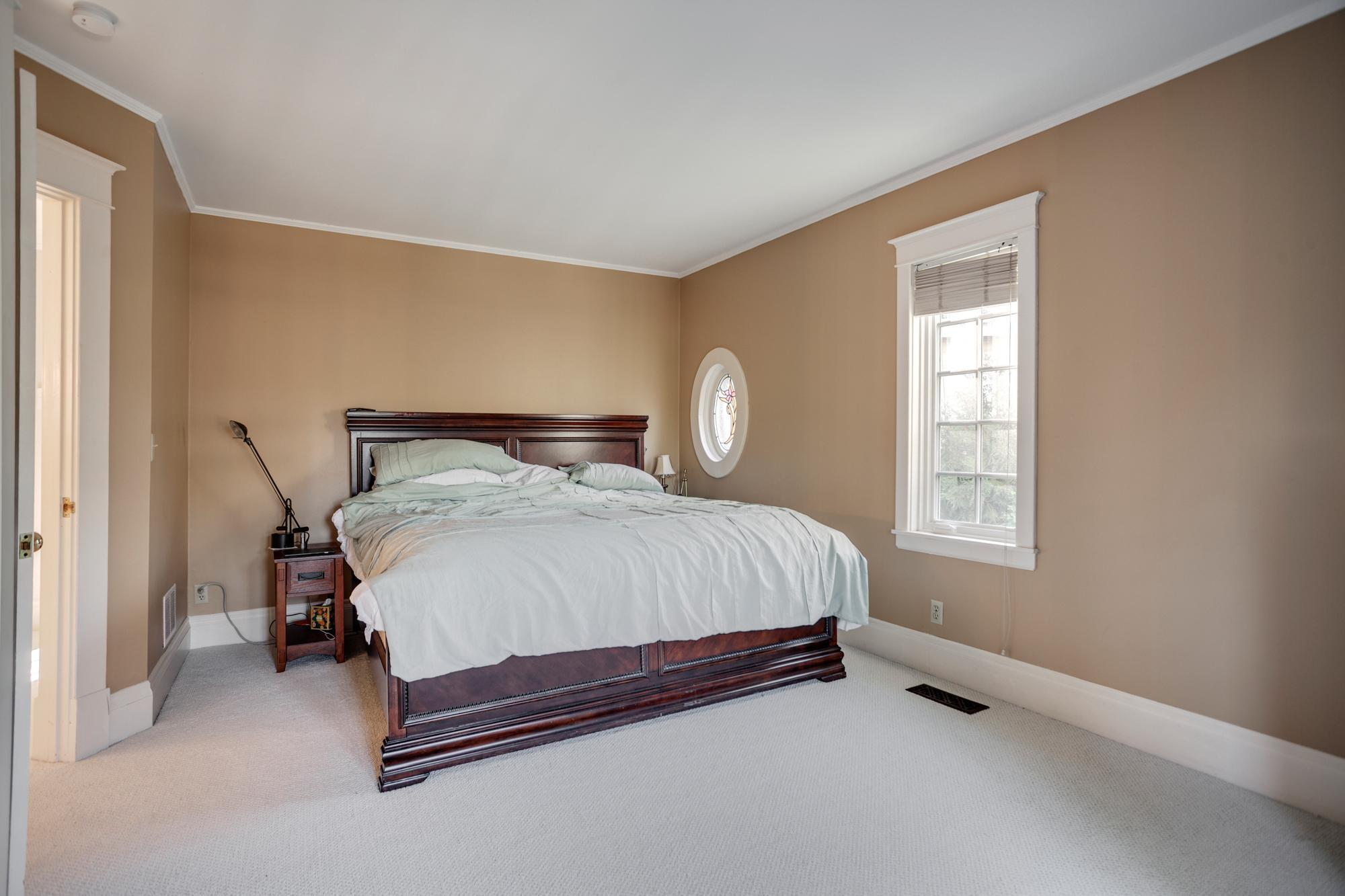 Minneapolis, Minnesota, 55408, United States, 5 Bedrooms Bedrooms, ,2 BathroomsBathrooms,Residential,For Sale,1960764