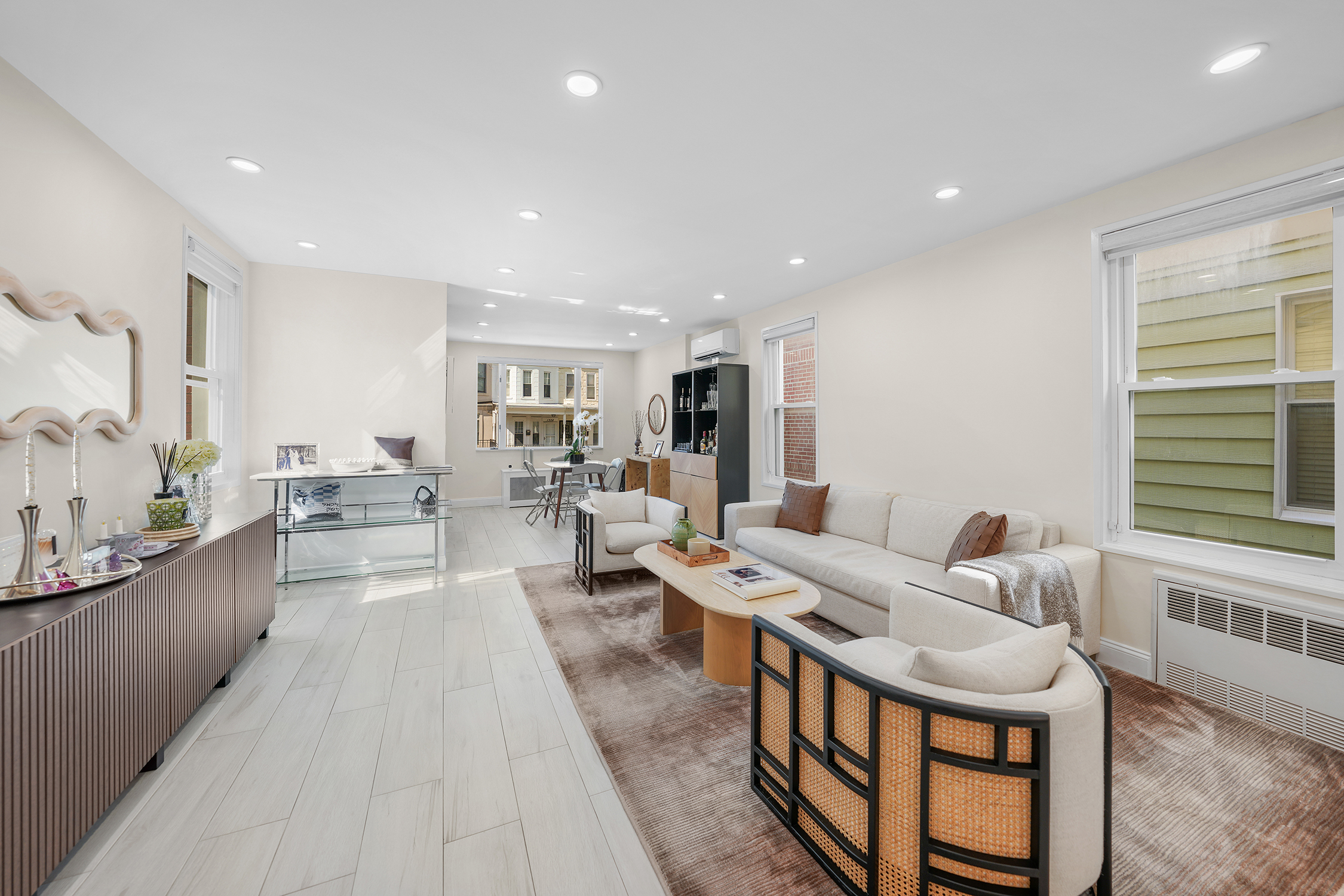 Brooklyn, New York, 11230, United States, 4 Bedrooms Bedrooms, ,4 BathroomsBathrooms,Residential,For Sale,1981094