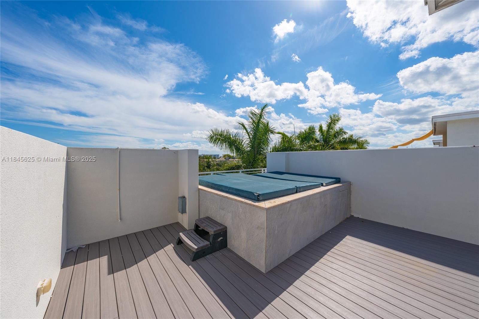 Fort Lauderdale, Florida, 33316, United States, 3 Bedrooms Bedrooms, ,4 BathroomsBathrooms,Residential,For Sale,1905983