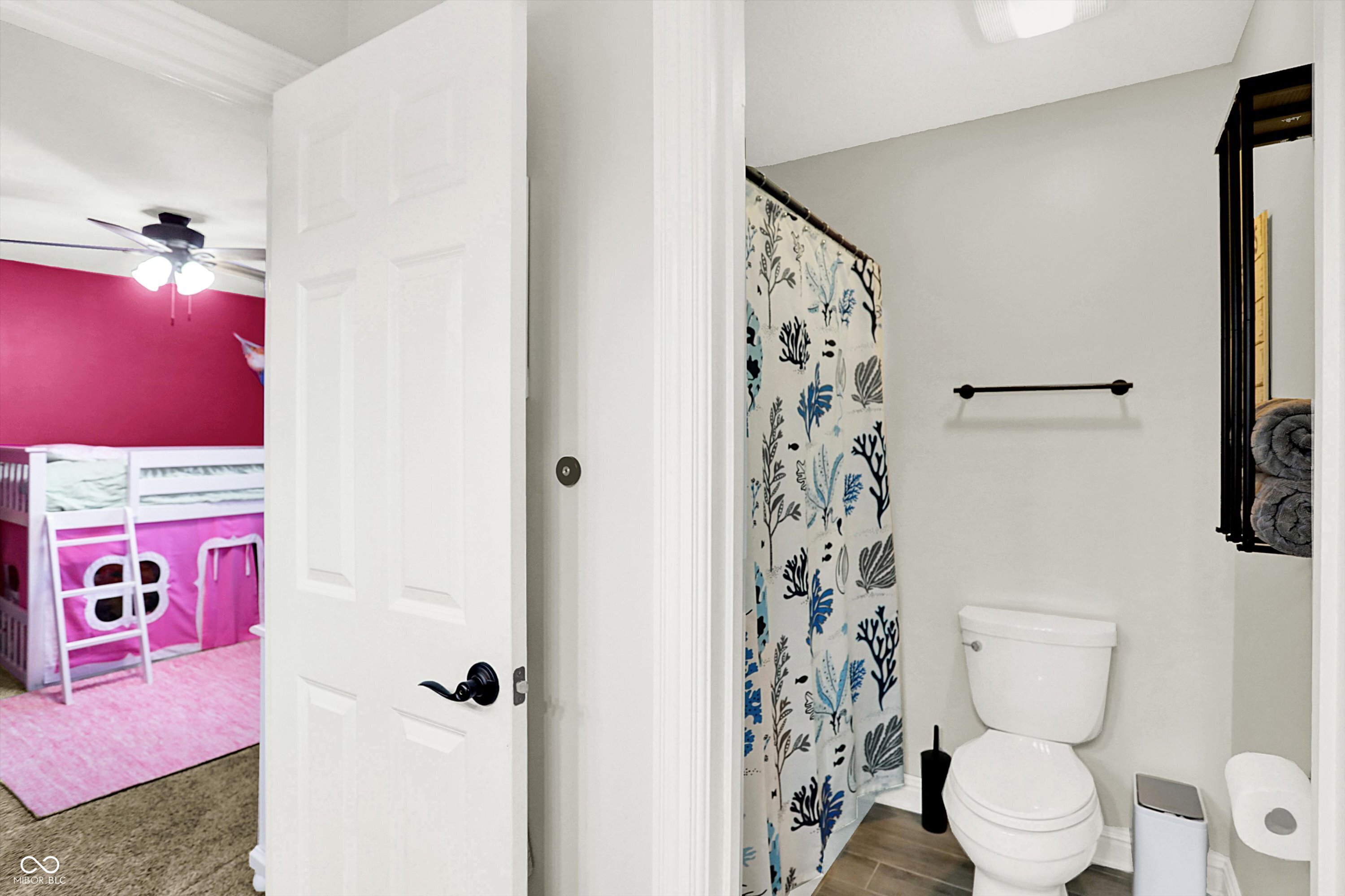 Fishers, Indiana, 46037, United States, 6 Bedrooms Bedrooms, ,5 BathroomsBathrooms,Residential,For Sale,1992348