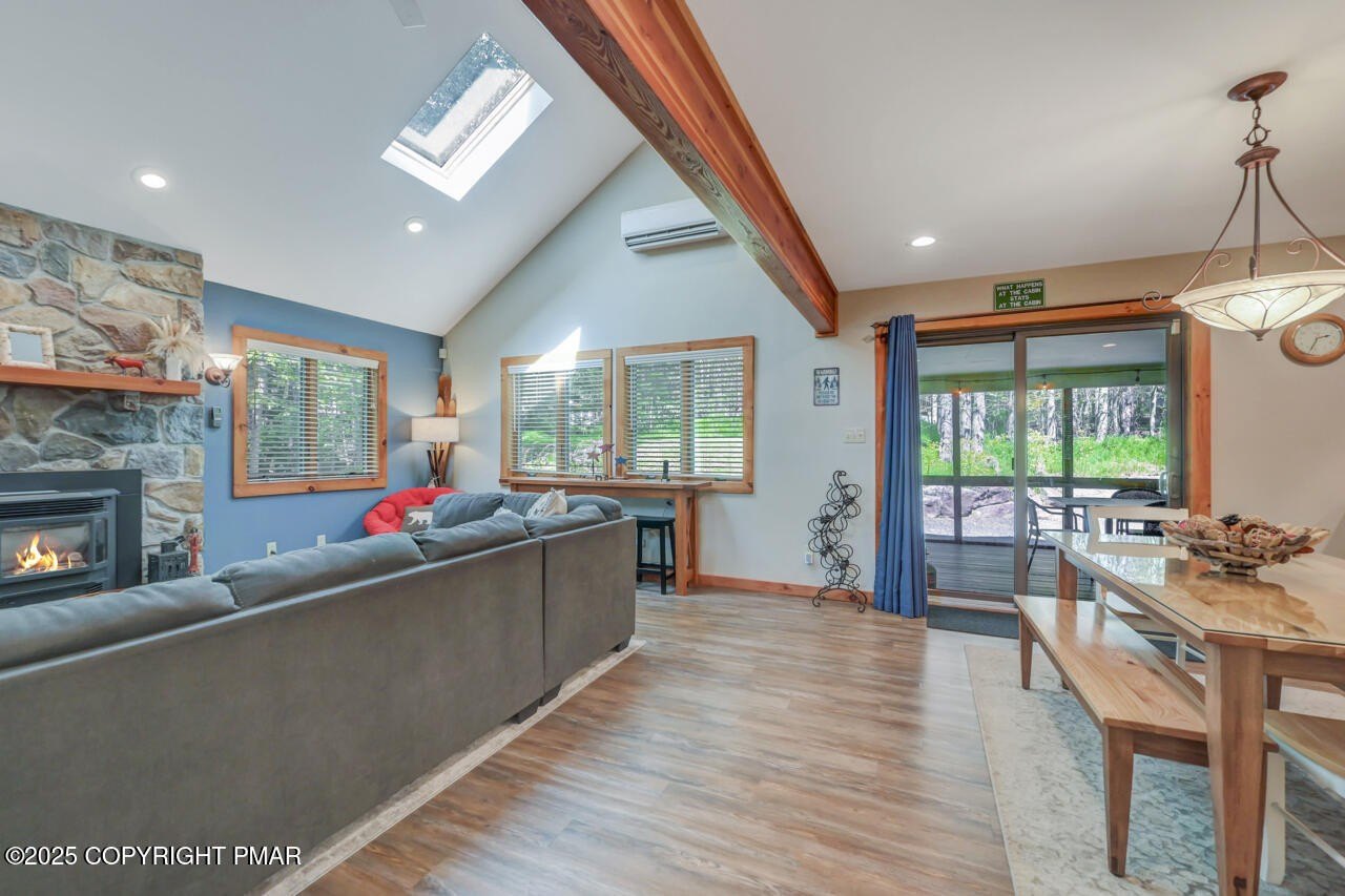 Pocono Pines, Pennsylvania, 18350, United States, 3 Bedrooms Bedrooms, ,2 BathroomsBathrooms,Residential,For Sale,1976304