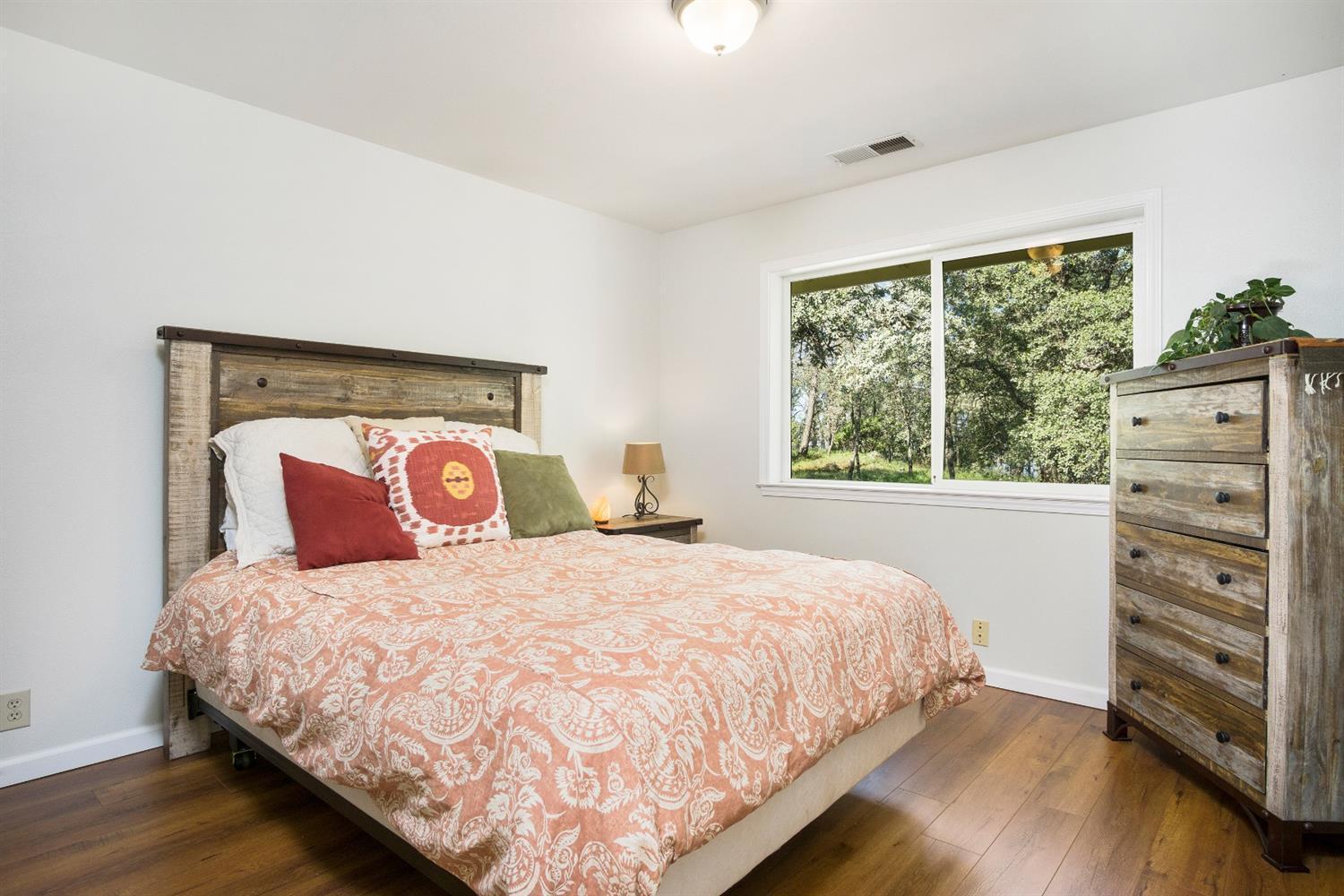 Oregon House, California, 95962, United States, 4 Bedrooms Bedrooms, ,3 BathroomsBathrooms,Residential,For Sale,1976473