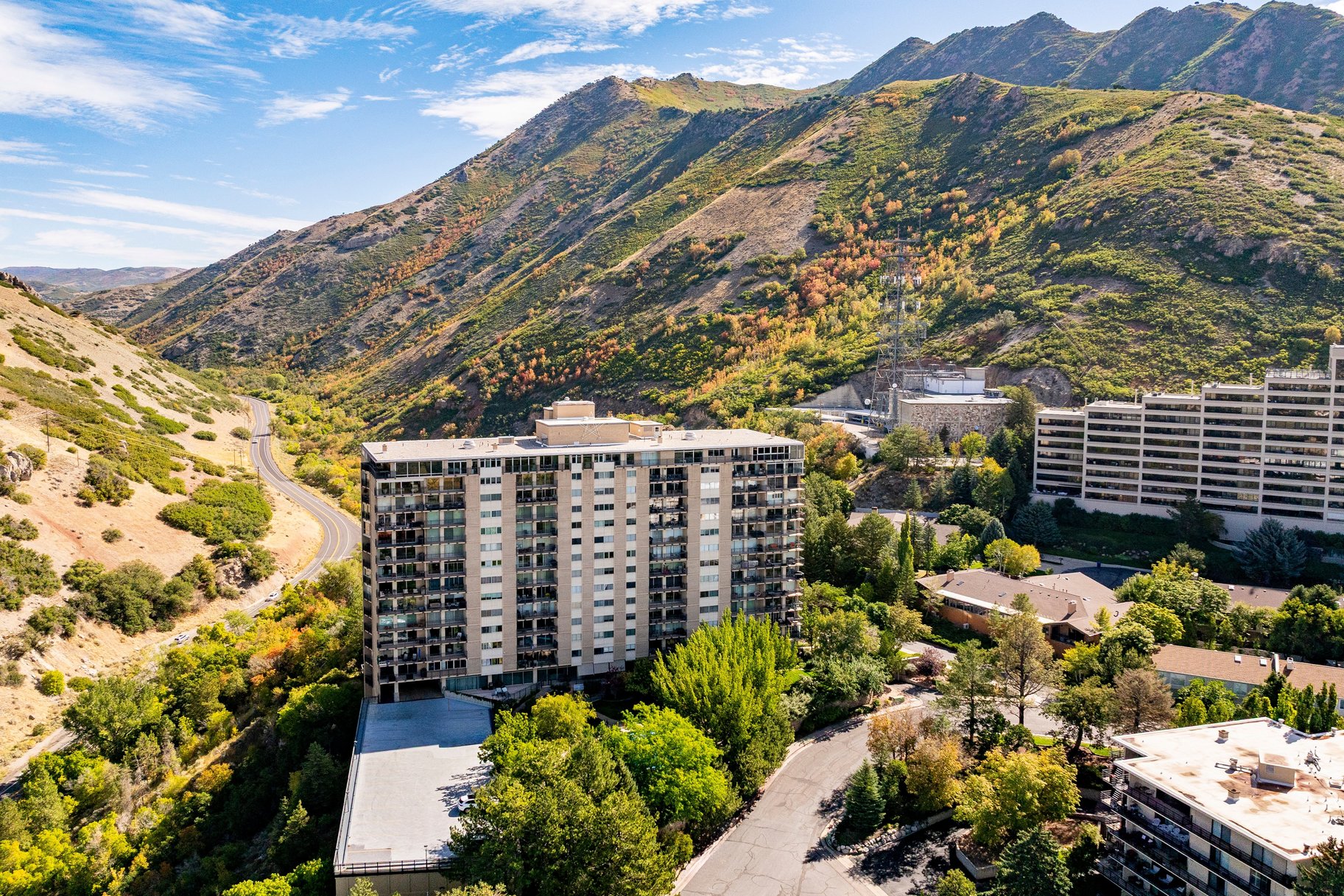  Spacious Canyon Crest Condo with Sweeping Valley Views - 物件實景
