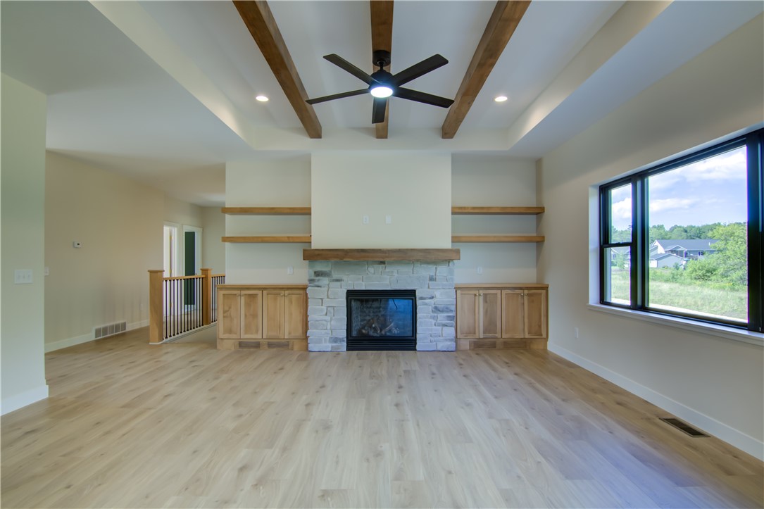 Eau Claire, Wisconsin, 54701, United States, 5 Bedrooms Bedrooms, ,3 BathroomsBathrooms,Residential,For Sale,1983873