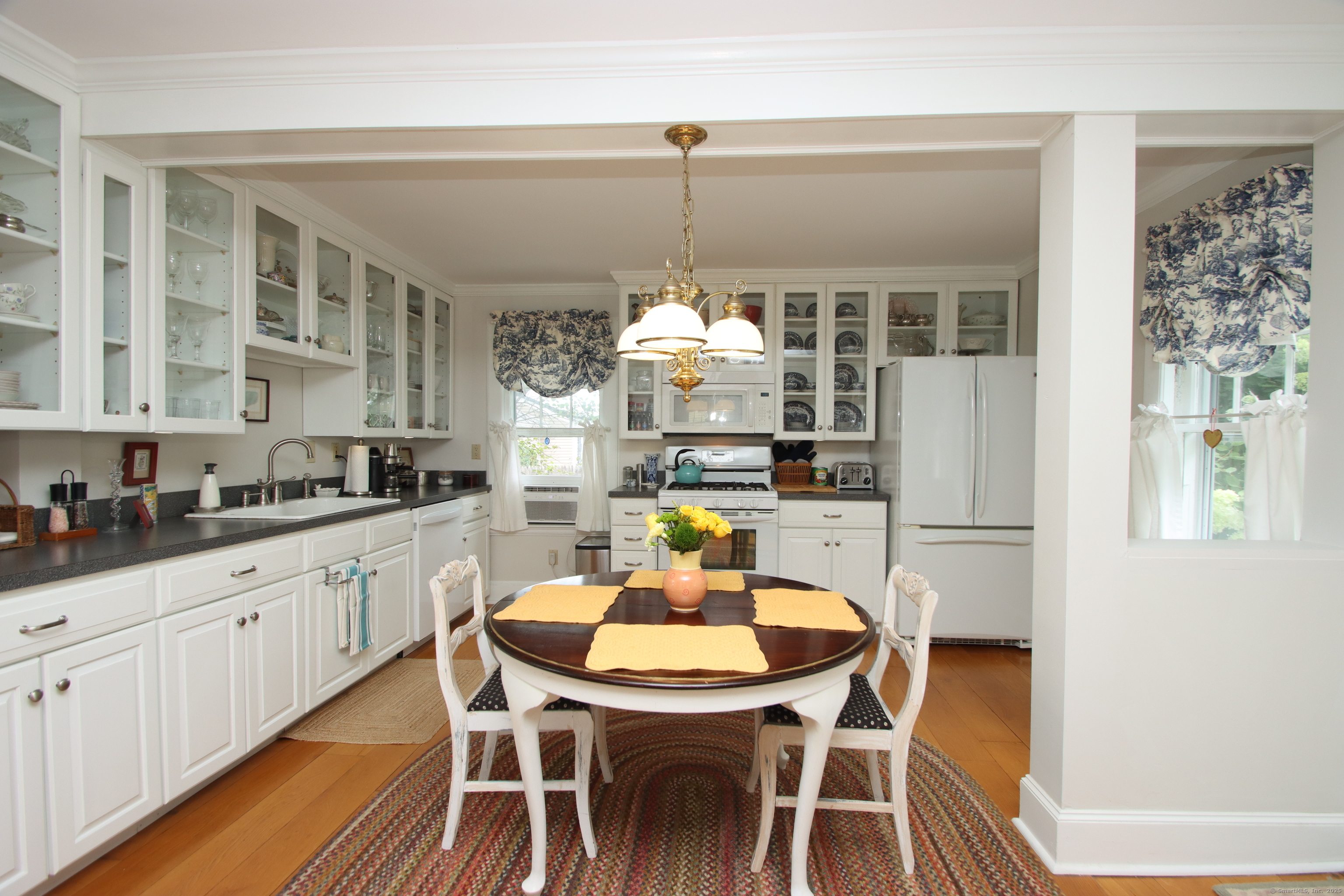 Bethel, Connecticut, 06801, United States, 3 Bedrooms Bedrooms, ,3 BathroomsBathrooms,Residential,For Sale,1906935