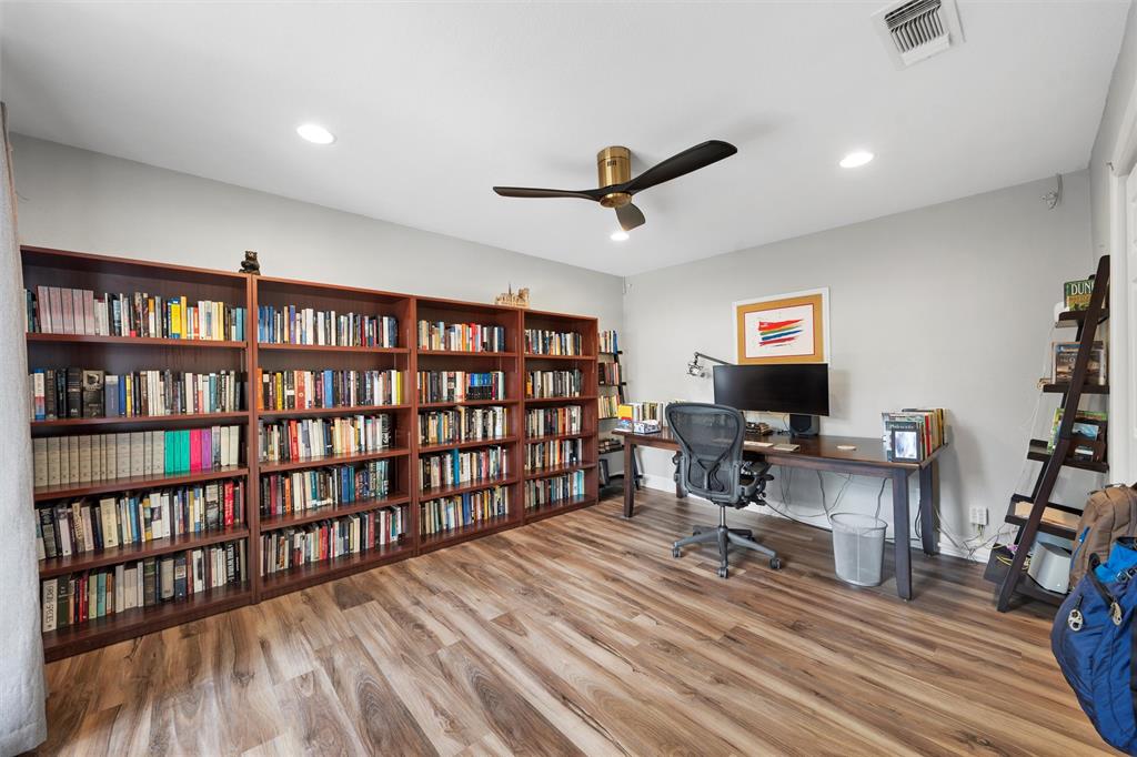 Woodway, Texas, 76712, United States, 4 Bedrooms Bedrooms, ,3 BathroomsBathrooms,Residential,For Sale,1951156